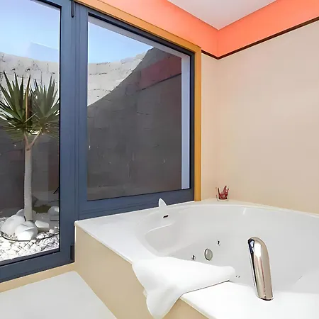 A Mamma Mia Piscina Privada Jacuzzi بلايا بلانكا